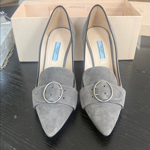 Prada Shoes - Prada Gray Suede Pointed-Toe Pumps - Calzature Donna
